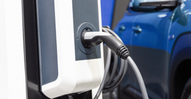 avantages de la borne de recharge à domicile pour véhicule électrique