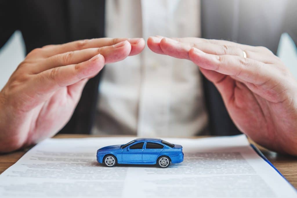 Quelle assurance auto pour une voiture en LLD