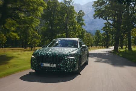 Pourquoi la nouvelle génération de la Škoda Superb va révolutionner votre expérience de conduite ?